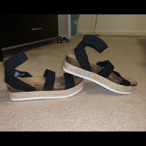 Madden Girl wedges